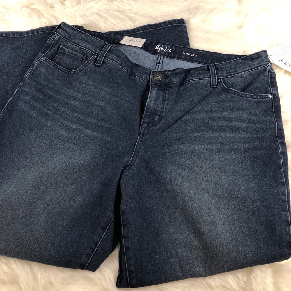Style & Co bootleg Petite Jean